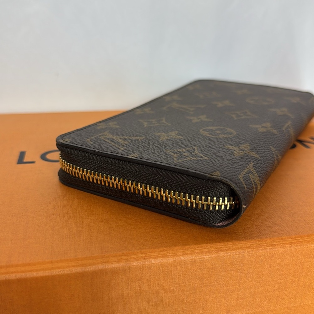 Louis Vuitton Monogram Zippy‎ Round Wallet Brown - Picture 3 of 9